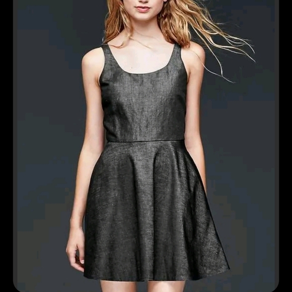 GAP Dresses & Skirts - Gap Sleeveless Scoop Neck Black Chambray Fit & Flare Ballet Dress w/pockets Sz 4
